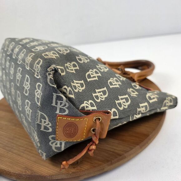 Dooney & Bourke Monogram Tassel Tote Canvas‎ & Leather Double Handle Vintage Y2K - Picture 6 of 12